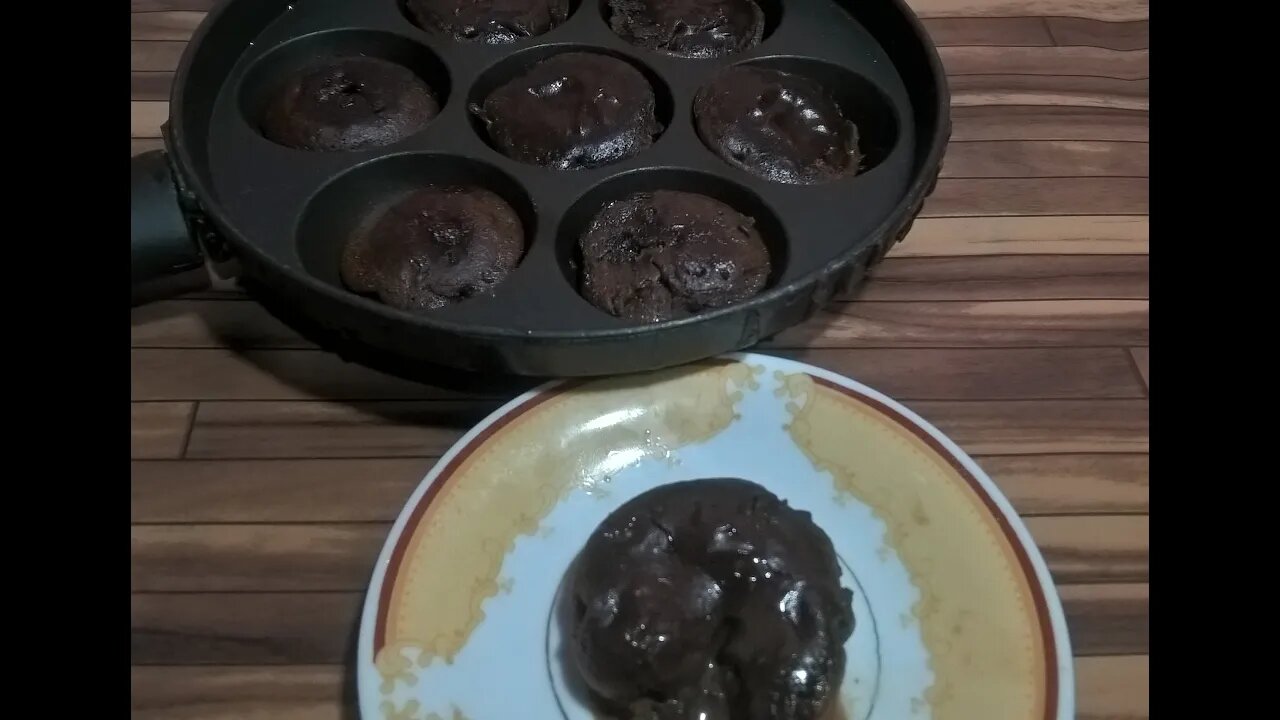 Mini Lava Cake - with NO OVEN, very simple to make at home!