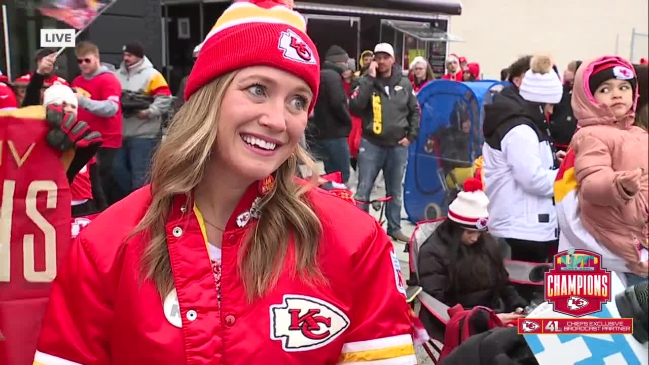 Families line Grand Boulevard for Chiefs parade