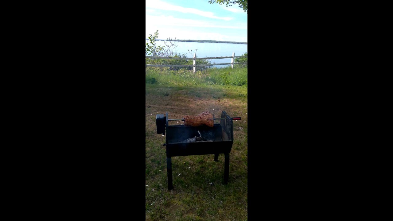 Grilling in front of the Saint Lawrence River