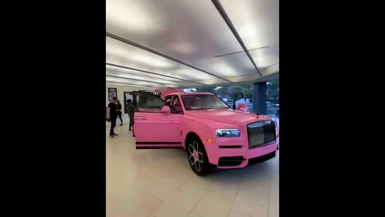 Pink 2021 Rolls-Royce Cullinan | Irfanistic