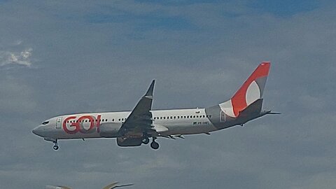 Boeing 737 MAX 8 PR-XMT coming from Santarém to Manaus