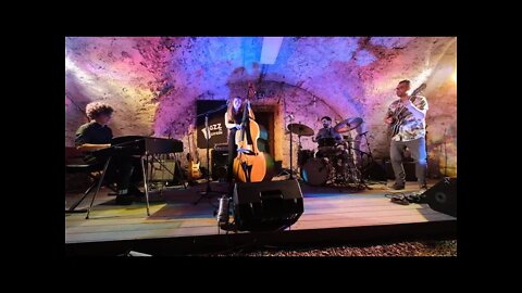 Jazz o Caveau Naima 4tet, 13