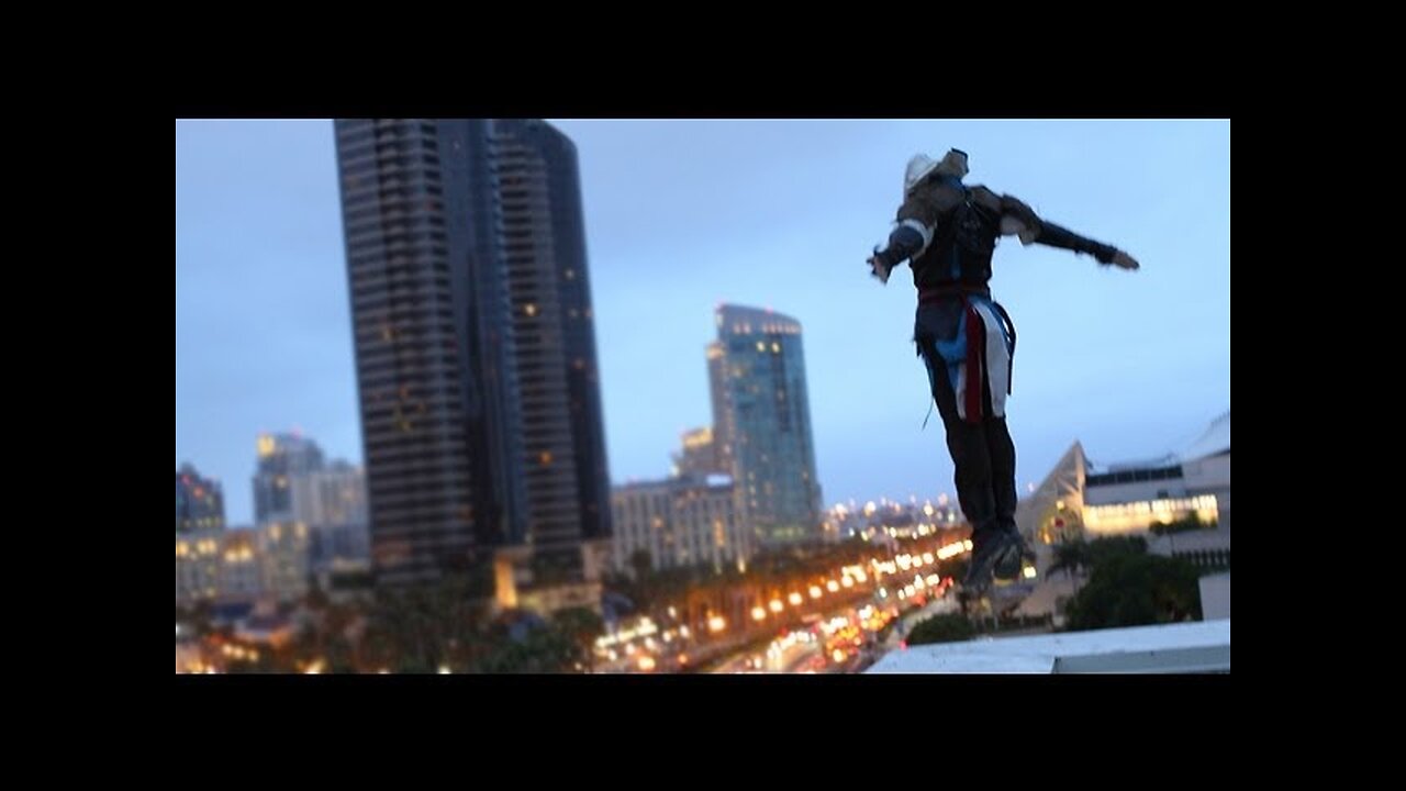 Assassin's Creed 4 Meets Parkour in Real Life - Comic-Con in 4K