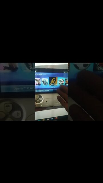 Esse é o Xperia Play