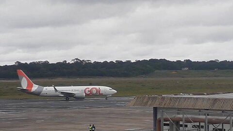 Airbus A320 PR-MYY taxia e decola de Manaus para Brasília/Boeing 737 MAX 8 PS-GPI vindo de Brasília
