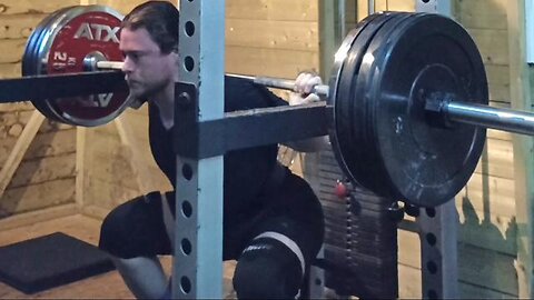 Easy 150 Kgs x 2 Pin Squat!