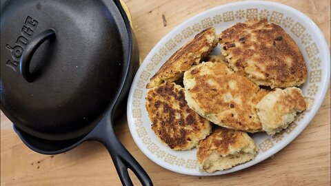 Real Southern Corn Bread In 10 Minutes - No Oven - 4 Ingredients - The Hillbilly Kitchen