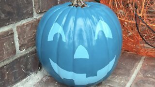 Teal Pumpkin Project raises awareness for Trick-or-Treaters with food allergies