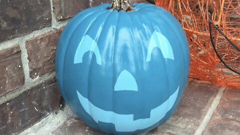 Teal Pumpkin Project raises awareness for Trick-or-Treaters with food allergies