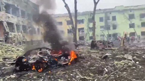 🇺🇦 Graphic War 18+🔥Ground View of B@mbed Ch*ldren's Hospital by Putins War Crimes Ukraine #Shorts