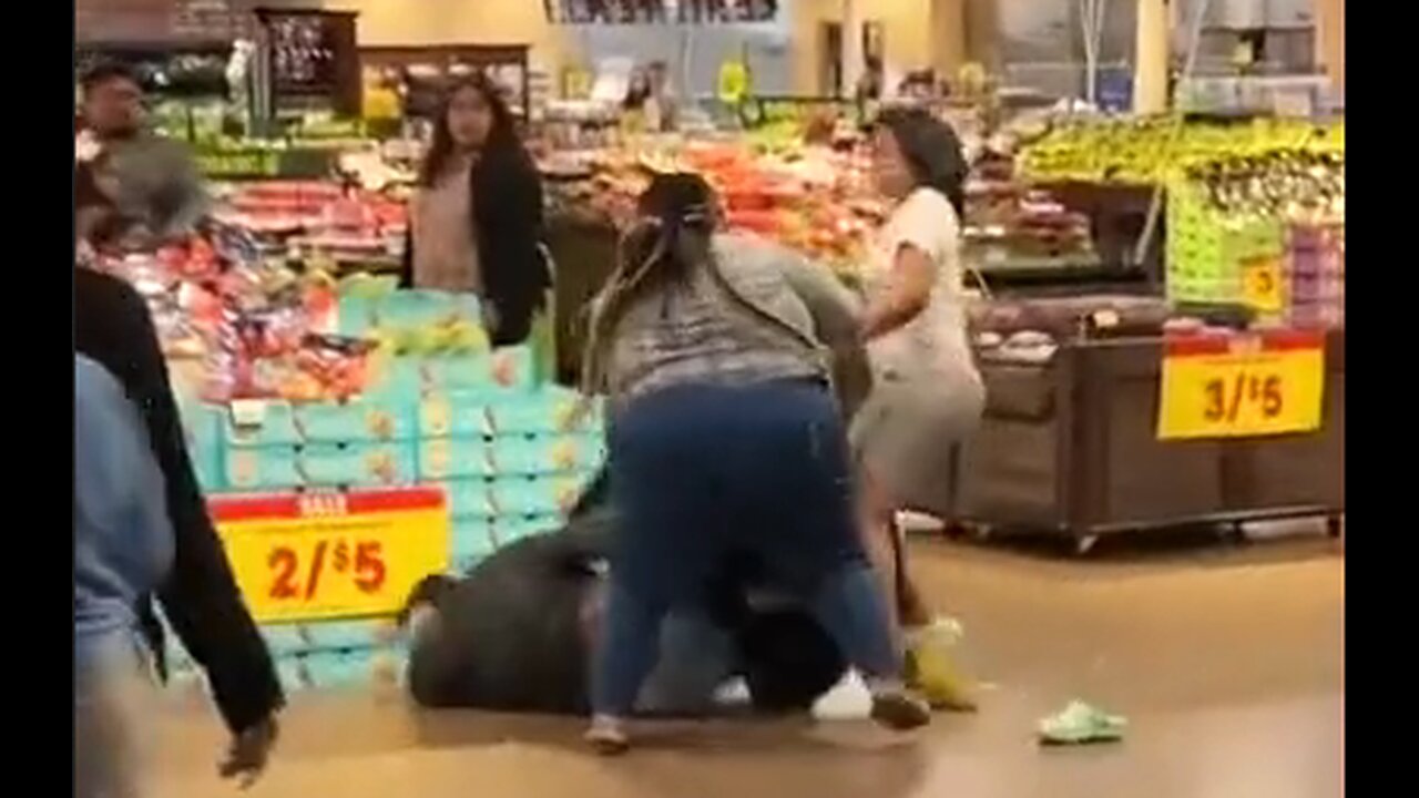 The store only had one bag of Flamin' Hot Cheetos left & mayhem ensues