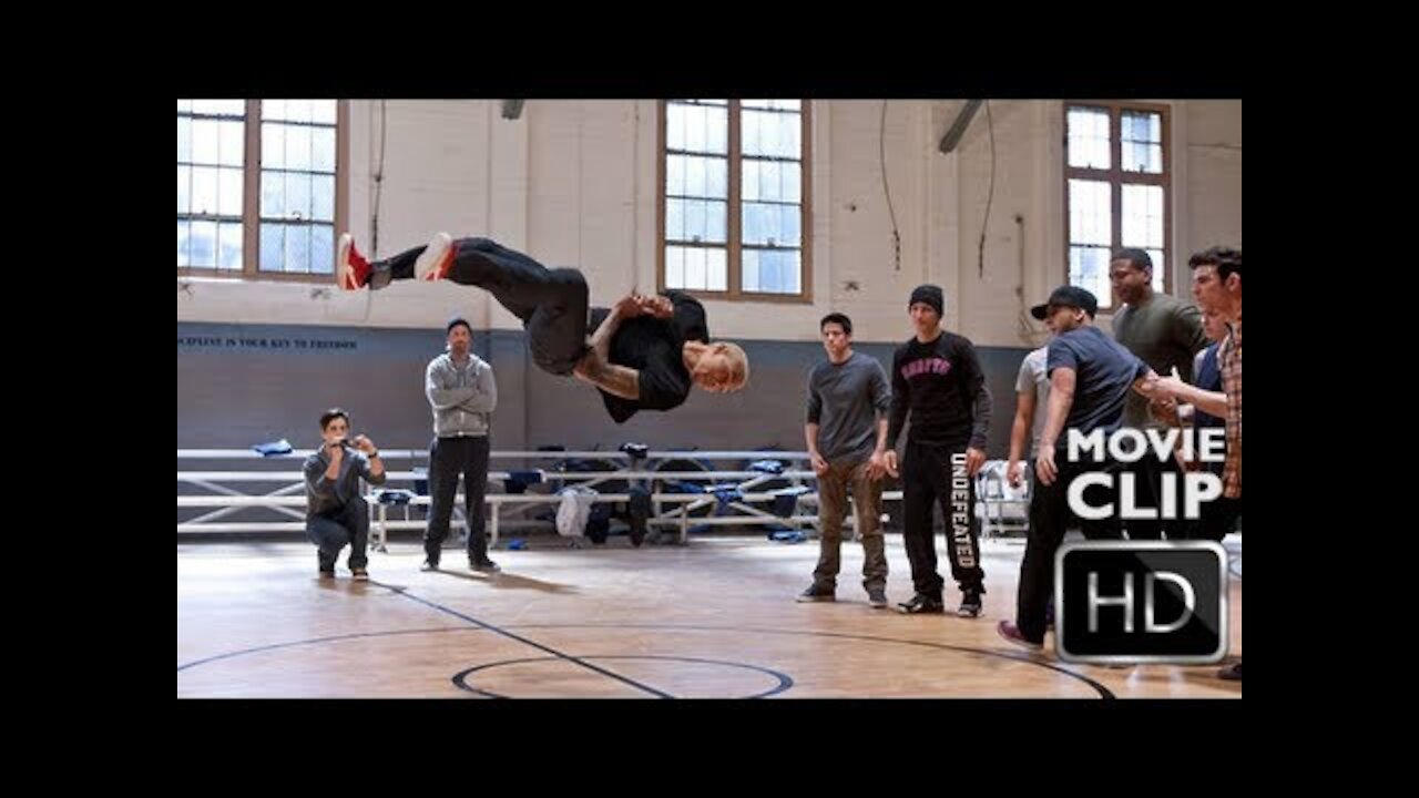 amazing dance battle Just Dance - Chris Brown - Sony Pictures 2013