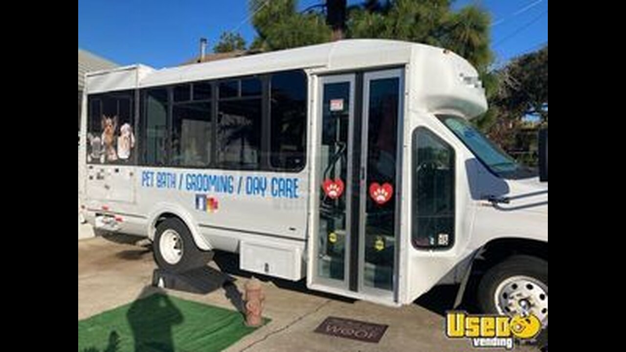 2005 Ford E-450 Pet Grooming and Day Care Bus | Mobile Business Unit for Sale in California