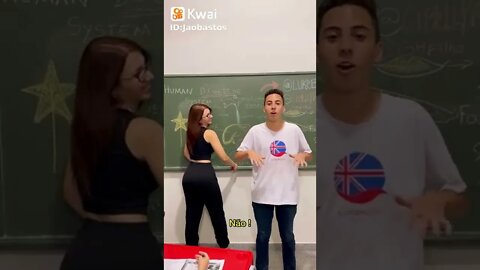 João zuando a professora durante a aula kkkkkkkkkkk #shorts #100k