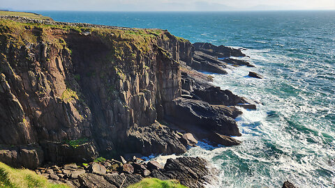 Ireland: Emerald Isle, Tragic Isle