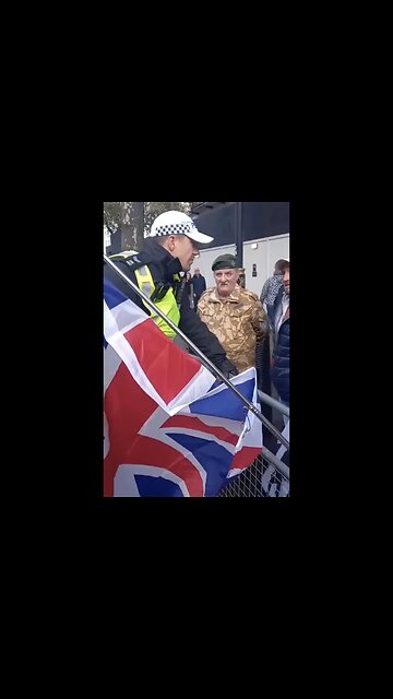 BRITISH POLICE💂❌🇬🇧🚫BLOCKED BRITISH ARMY VETERANS👩‍🚀🇬🇧📛FROM FLYING BRITISH NATIONAL FLAG🇬🇧⛔️💫