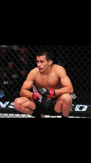 UFC fighter finds new career after debut debacle. #ufc #mma #mmafighter