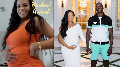 Chad Ochocinco's Fiancee Sharelle Rosado Shows Off Her Baby Bump! 👶🏽