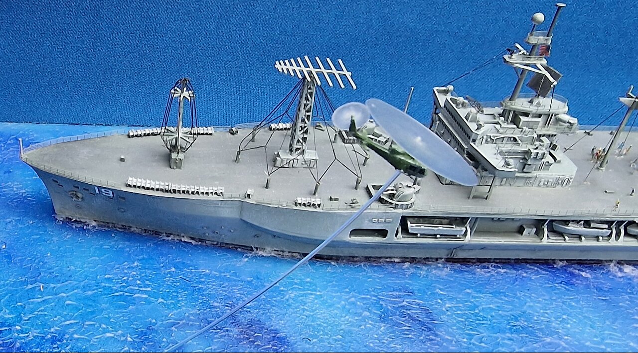 USS Blue Ridge - Leaving Vietnam! Operation Frequent Wind - Building a Naval Diorama 1/700