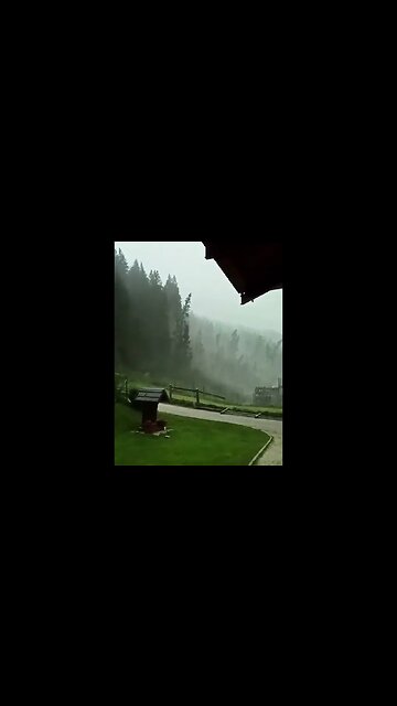 Massive thunderstorm hits Dolomites, Italy