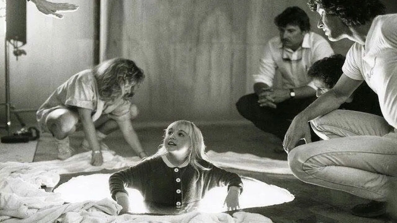 Heather O’Rourke on the set of Poltergeist III