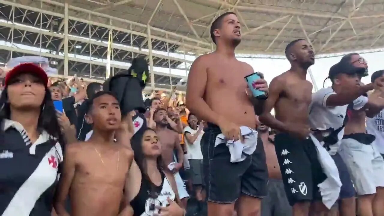 Torcida do Vasco cantando e fazendo sua parte no Engenhão - Flamengo x Vasco - 06/03/2022