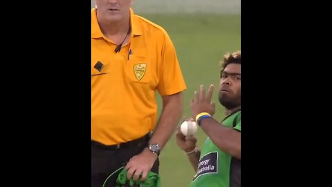 Took 6 wickets, only conceded 7 runs at Big Bash League. Video source: BBL