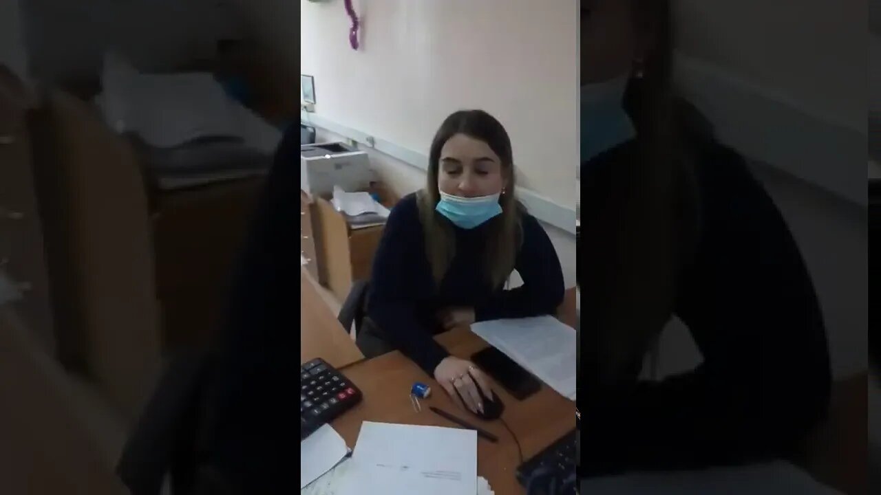 ч.2. Попытка слуг руководить ситуацией. Начало истерики у слуги выполняющую роль юриста.
