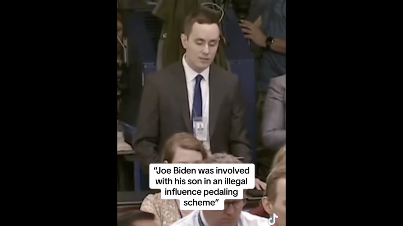 WHITE HOUSE REPORTER🎤🏛️CALLS OUT BIDEN CRIMINAL CORRUPTIONS🎭🎪🤹‍♀️💫