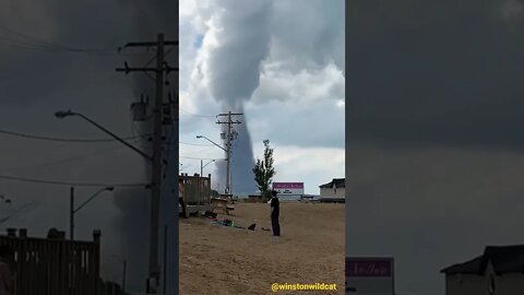 Imágenes Impactantes del preciso momento que esto descendió del Cielo en Canadá/ Watrous