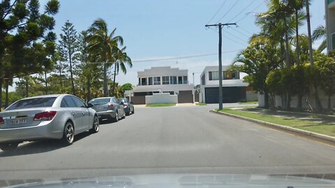 Driving on The Gold Coast | Chevron Island - Isle of Capri - Surfers Paradise