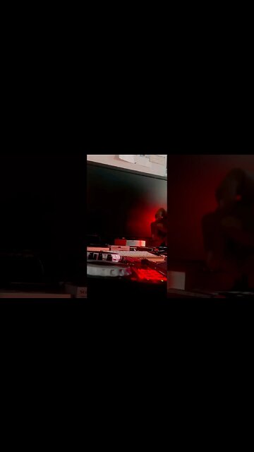 How to chop samples in Serato Dj with Zopeh Belafonte #lofi #hiphop #subscribe #music