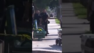 Delivery Robot Rolls Thru Active Crime Scene #shorts #amazondelivery