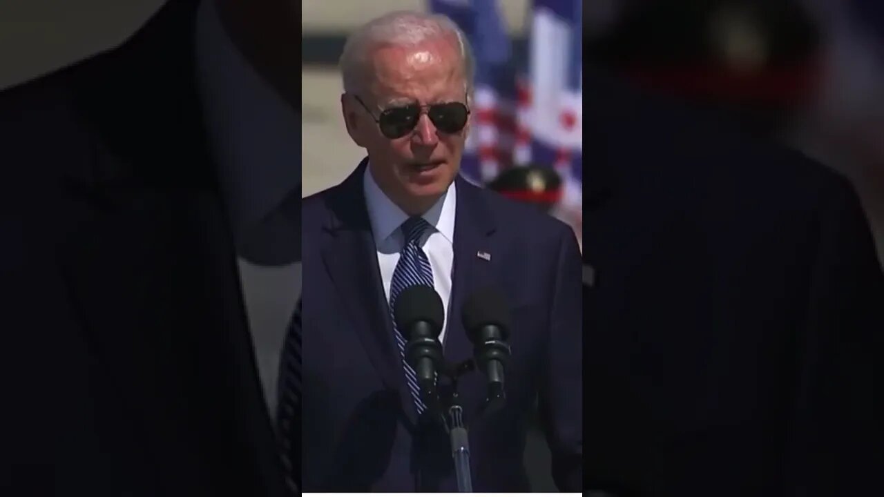 Biden says “honor of the holocaust” in front of a crowd of Jews