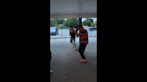 Boxing in the hood