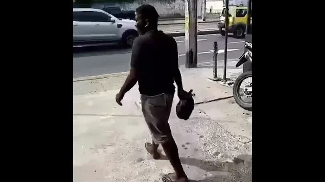 A MELHOR IMITACAO DE SIRENE OU CARRO DE POLICIA DO BRASIL [ MEME ] [ MEMES ] [ VIRAL ] VAMOS RIR !!