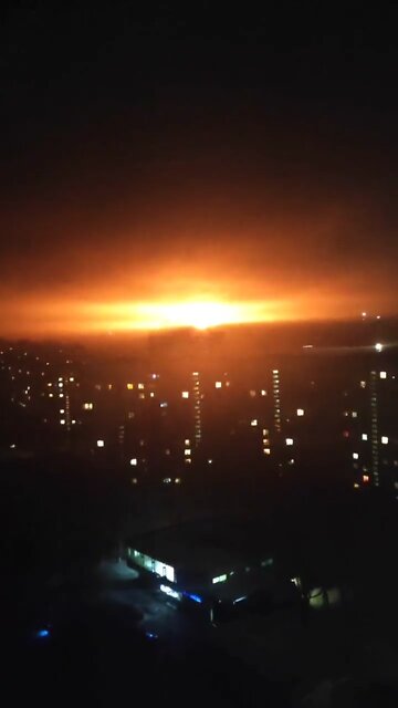 Ukraine #BreakingNews Massive fire as fighting continues in #Kharkov