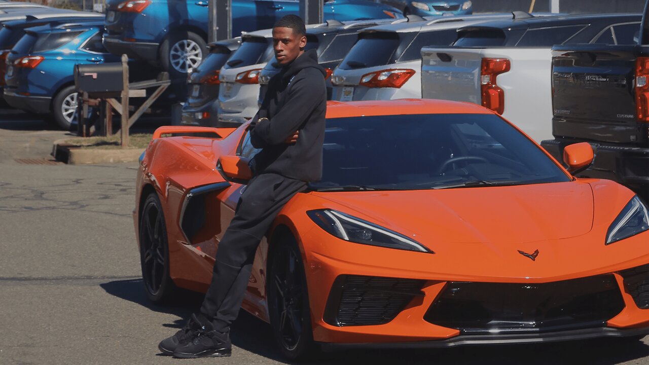 22 Year Old Entrepreneur Buys a $113,000 Chevrolet Corvette C8 3LT!