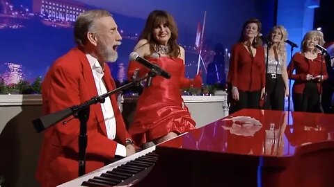 Ray Stevens - "White Christmas" with Deborah Allen (Live on CabaRay Nashville)