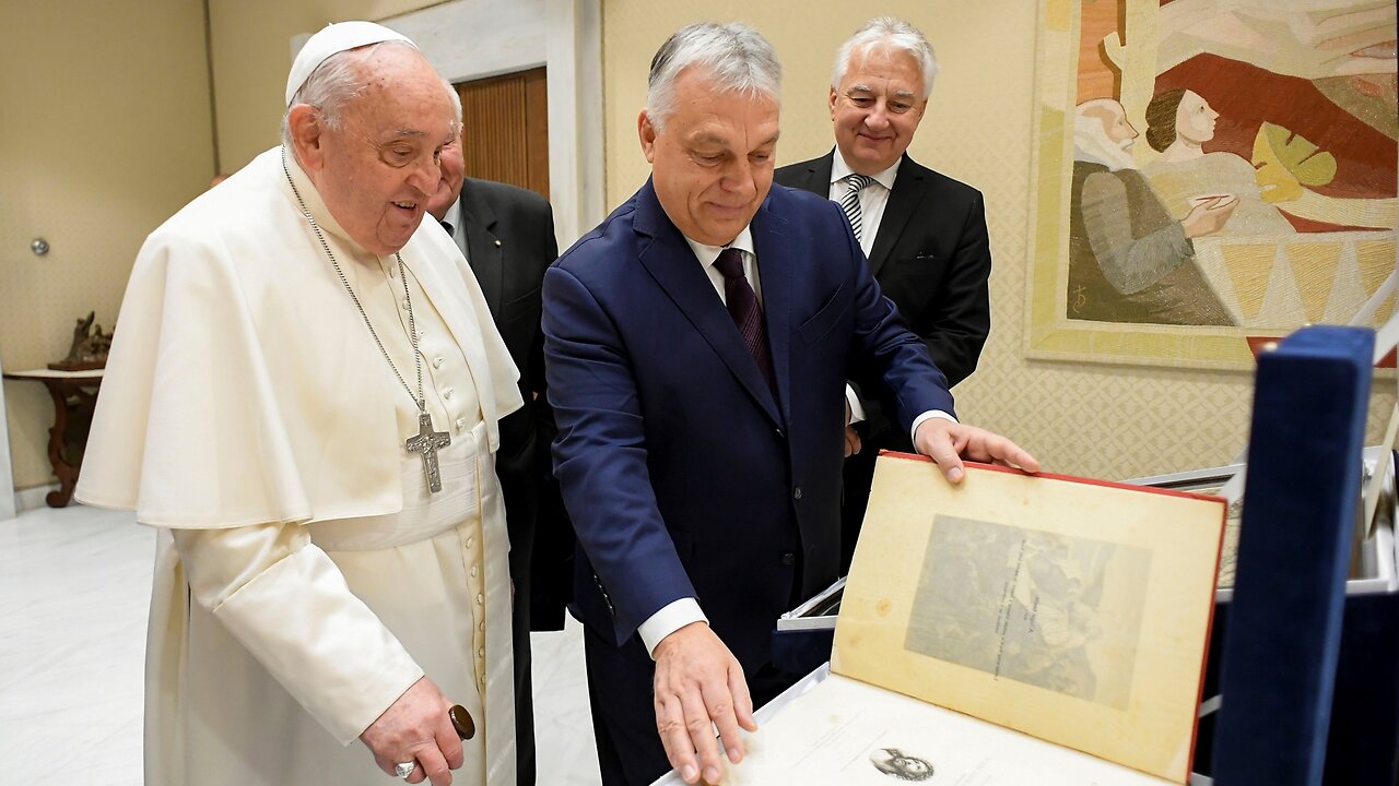 Hungary's Prime Minister meets with Pope Francis, talks about Ukraine war and peace