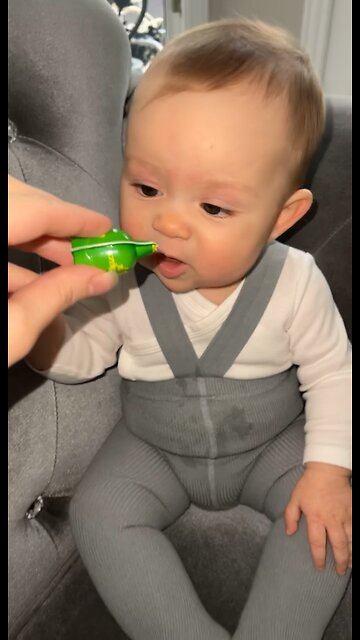 Baby’s reaction to lime