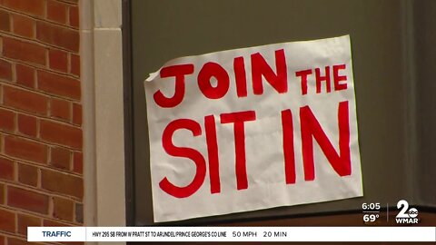 Students plan to protest school's police force plan