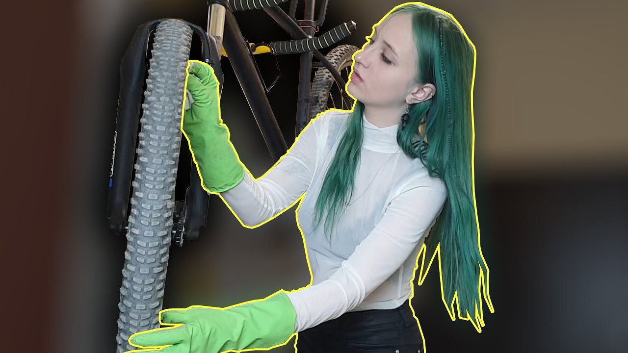 Cleaning the Dirtiest Bicycle with New Rubber Gloves!