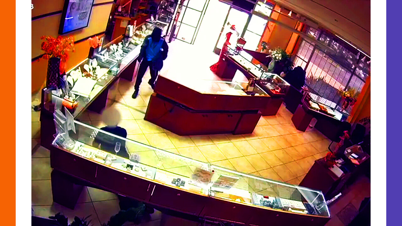 Fake Amazon Worker Robs Jewelry Store