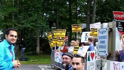 The free speech line at the CNN NH GOP debate.AVI