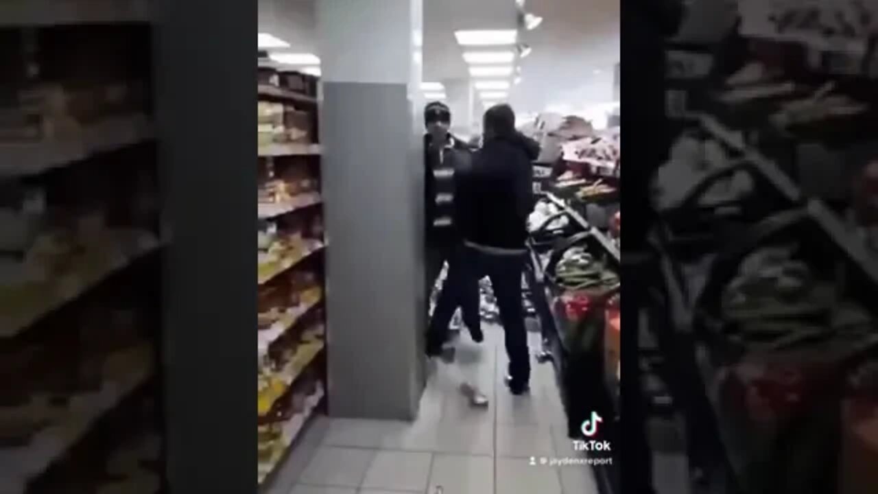 ▪️Прячущийся от войны в Германии украинский захистник пришёл громить русский #ukraine #russia