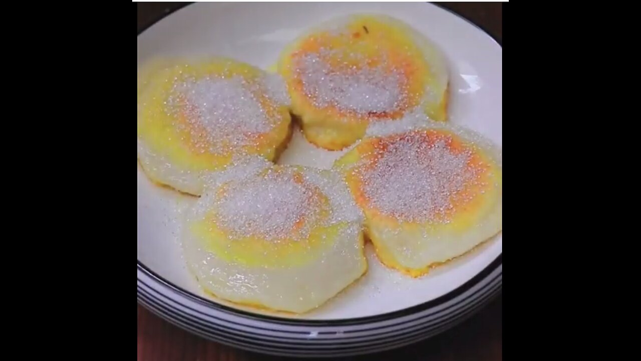 The fried glutinous rice cake