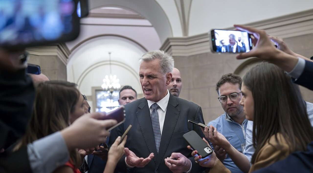 Kevin McCarthy ‘Calmly Rips’ Reporter for Misrepresenting His Biden Impeachment Inquiry Remarks