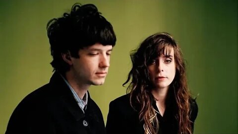 Common Girl- Beach House -mastered ( audio ) ( lyrics in description )