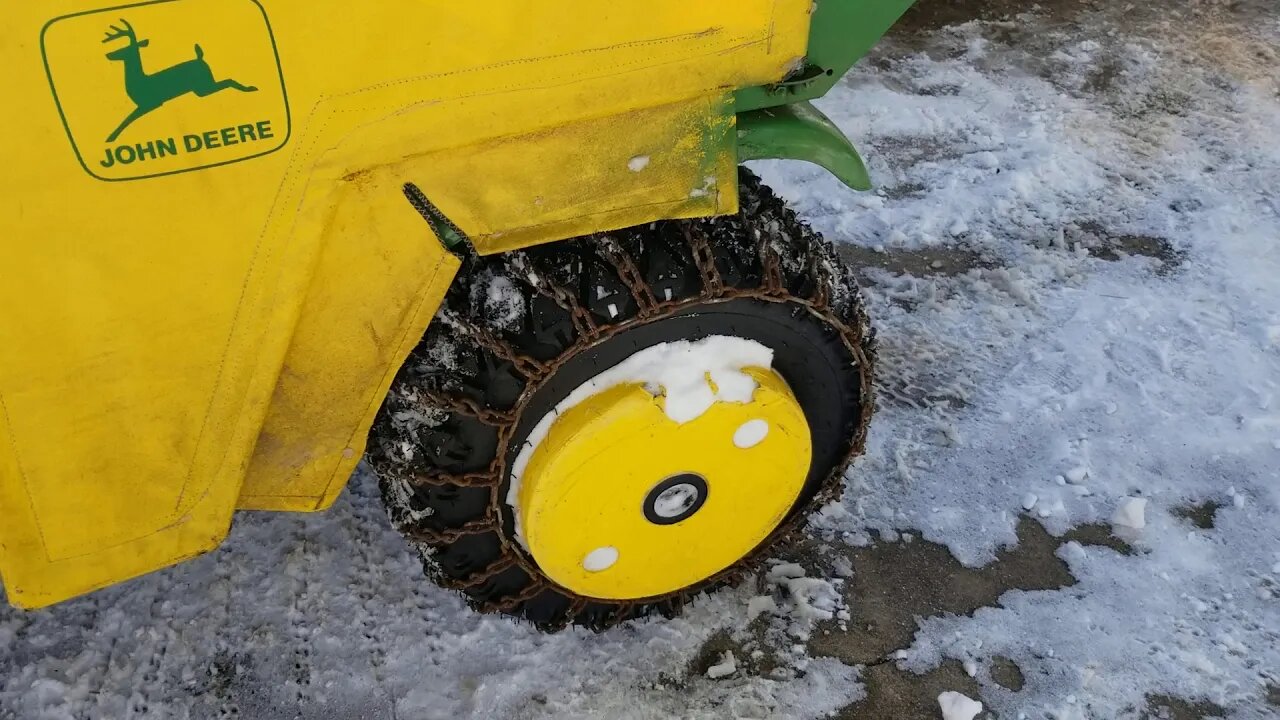 John Deere 214 - Tire Chains